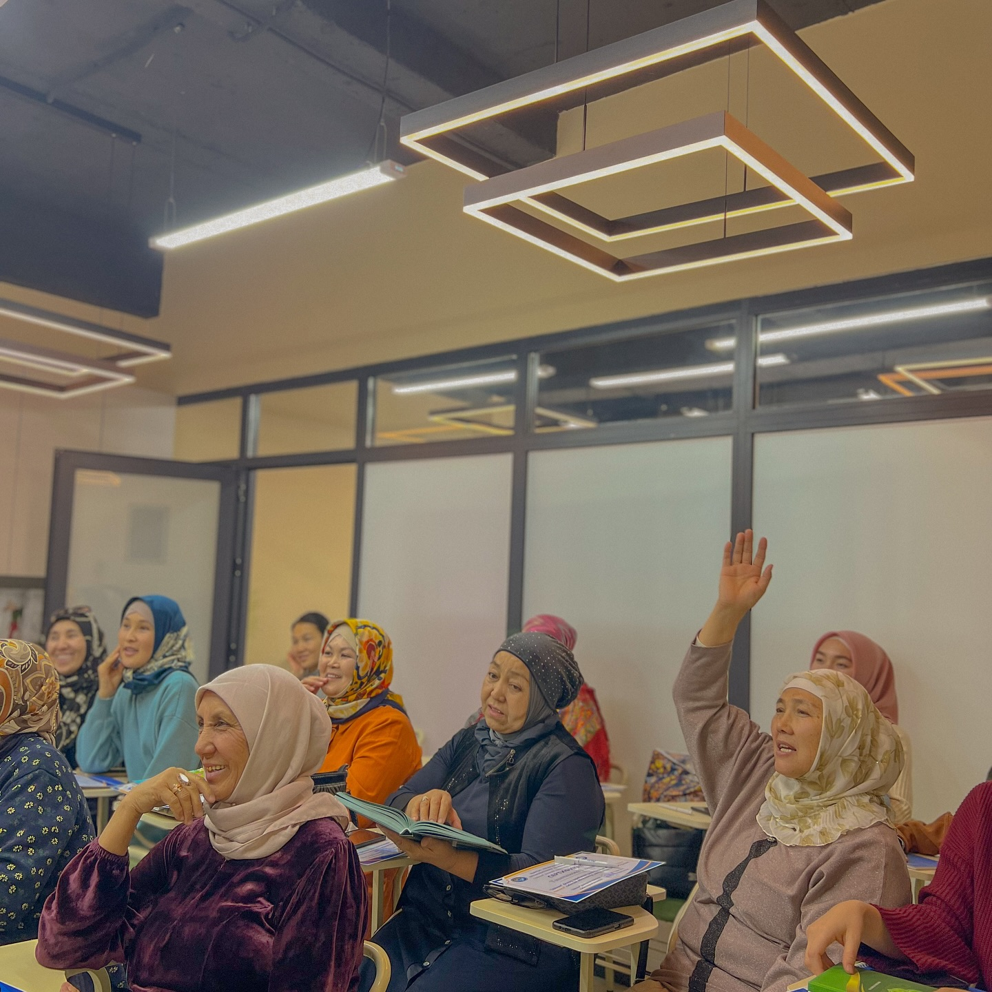 Куран жана Тажвид курсунун бүтүрүүчүлөрү