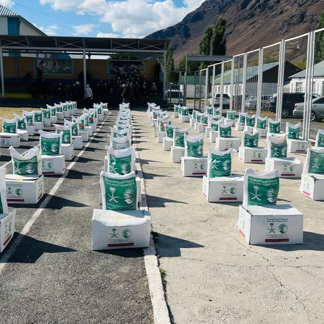 Памир кыргыздарына жардам